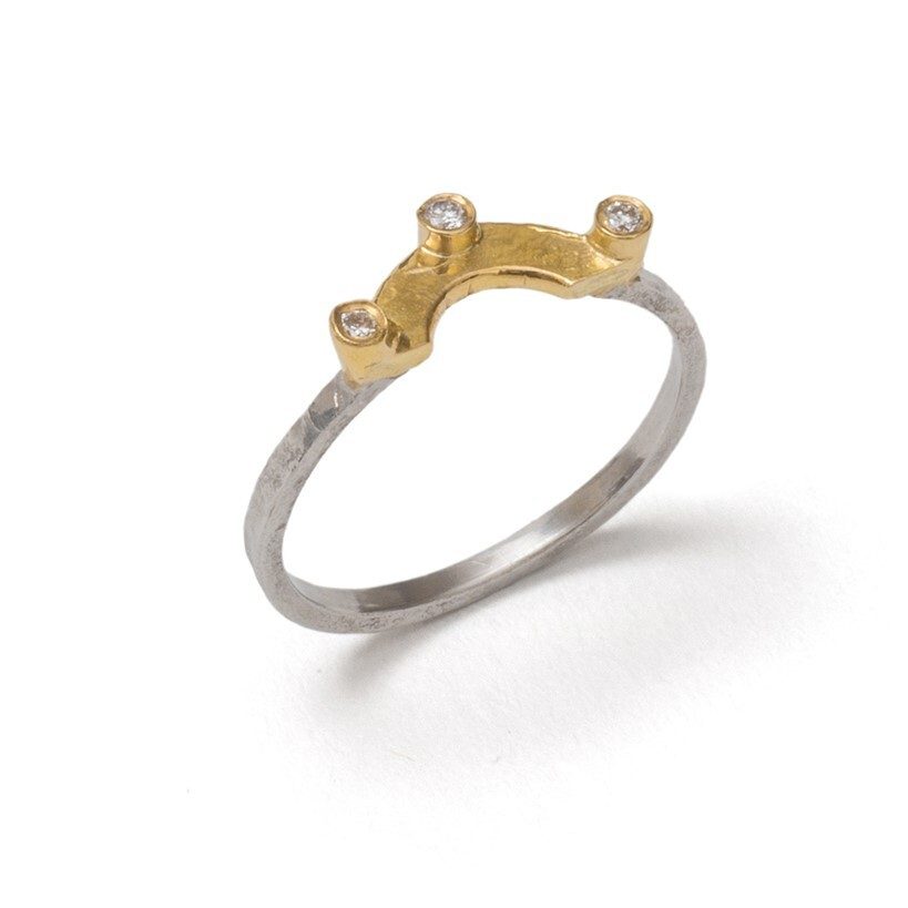 Halo Curved Wedding Ring