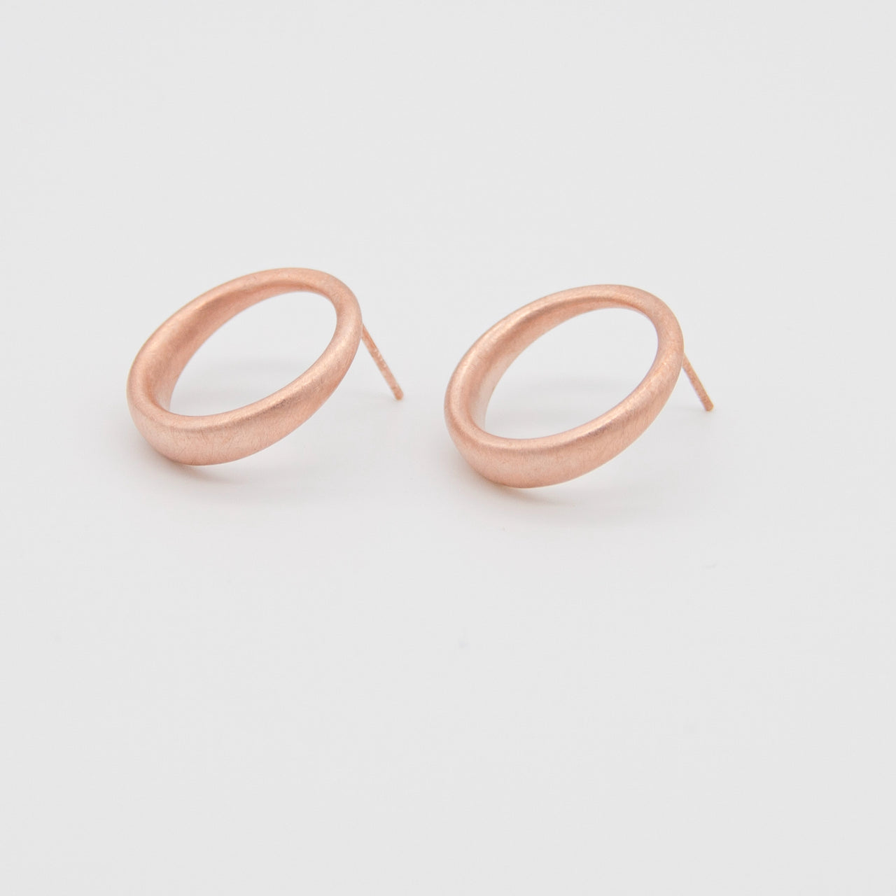 Curved Curves Circle Earrings Rose Gold