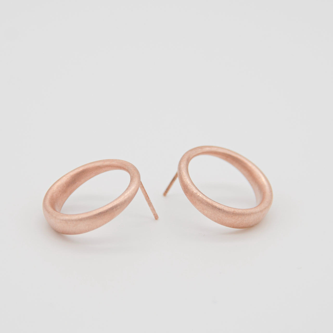 Curved Curves Circle Earrings Rose Gold
