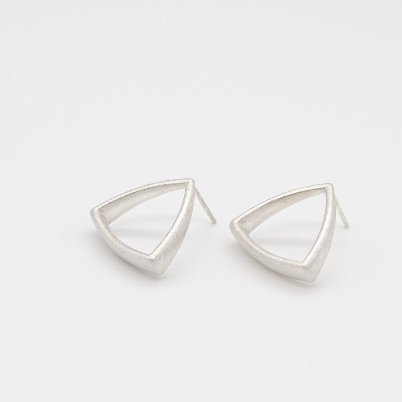 Curved Curves Triangle Earrings Silver