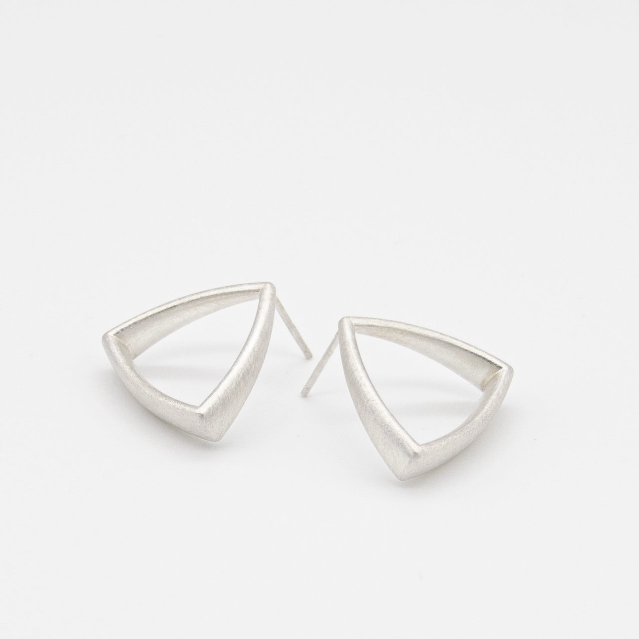 Curved Curves Triangle Earrings Silver