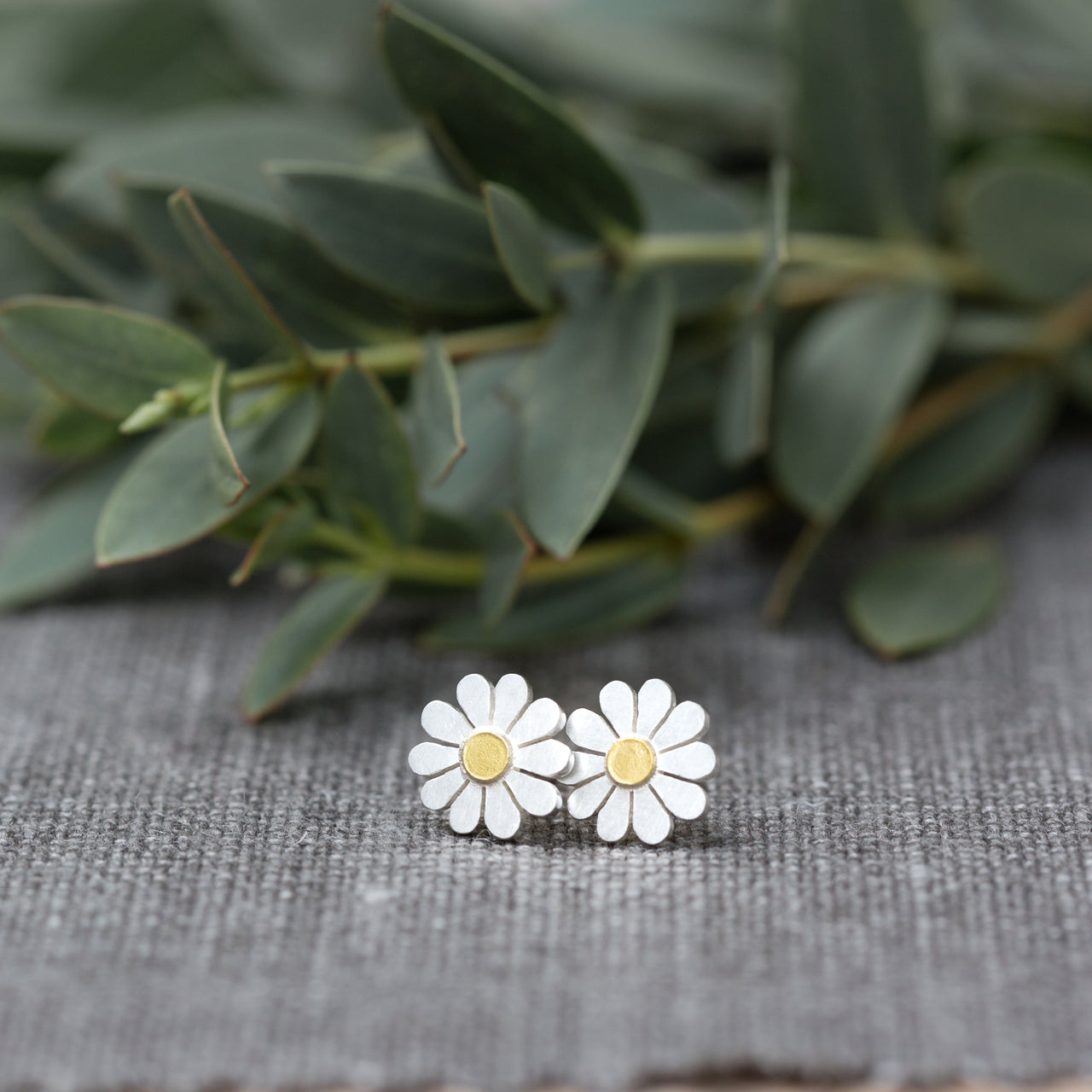 Teeny Daisy Stud Earrings