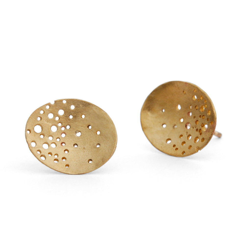 Oval Pattern Gold Earrings
