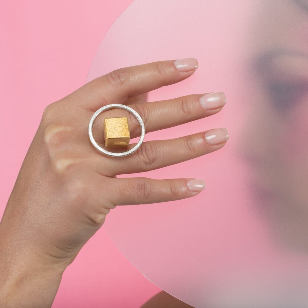 Levitate Ring