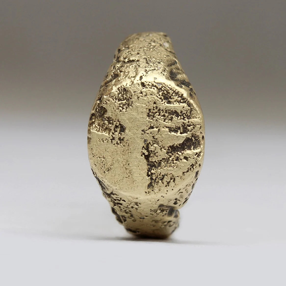 9ct Yellow Gold Sandcast Signet Ring