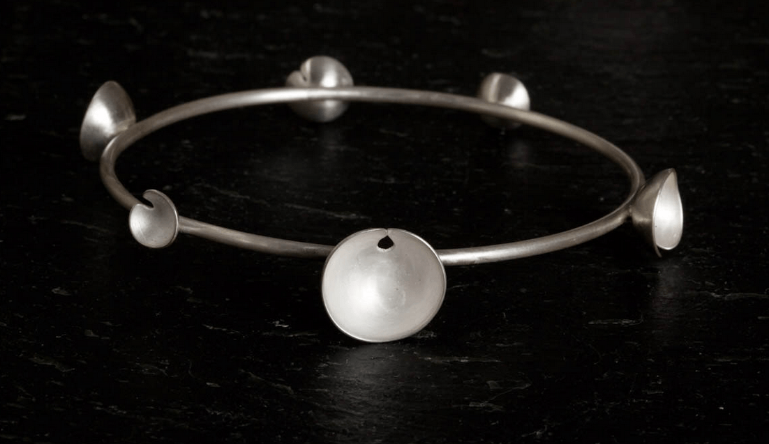 Lily Cup Bracelet