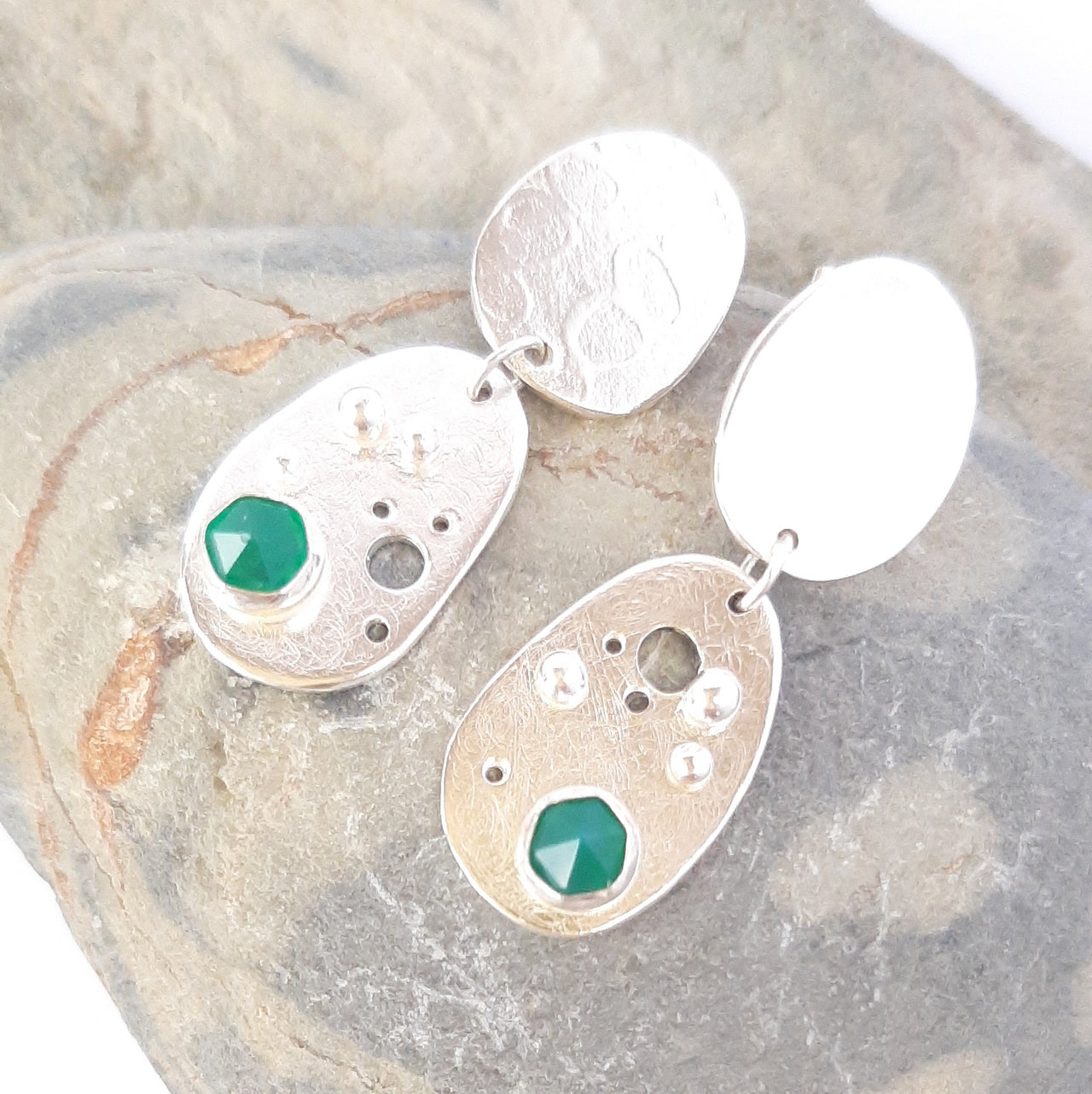 Sea Pool Silver & Green Agate Drop Earrings