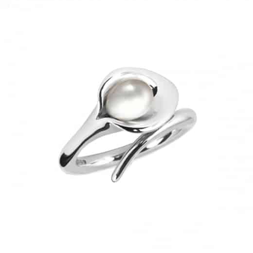 Lily Medium Ring - White Pearl