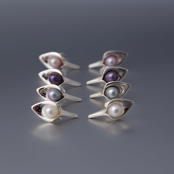 Lily Petit Studs - Peacock Blue Pearl