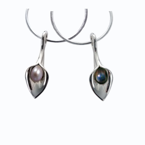 Petit  Lily Drop Pendant - Pink Pearl