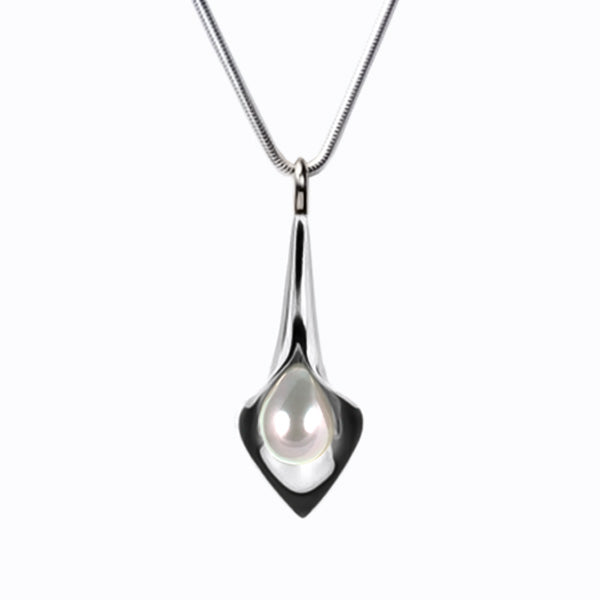 Lily Large Short Pendant - White Pearl