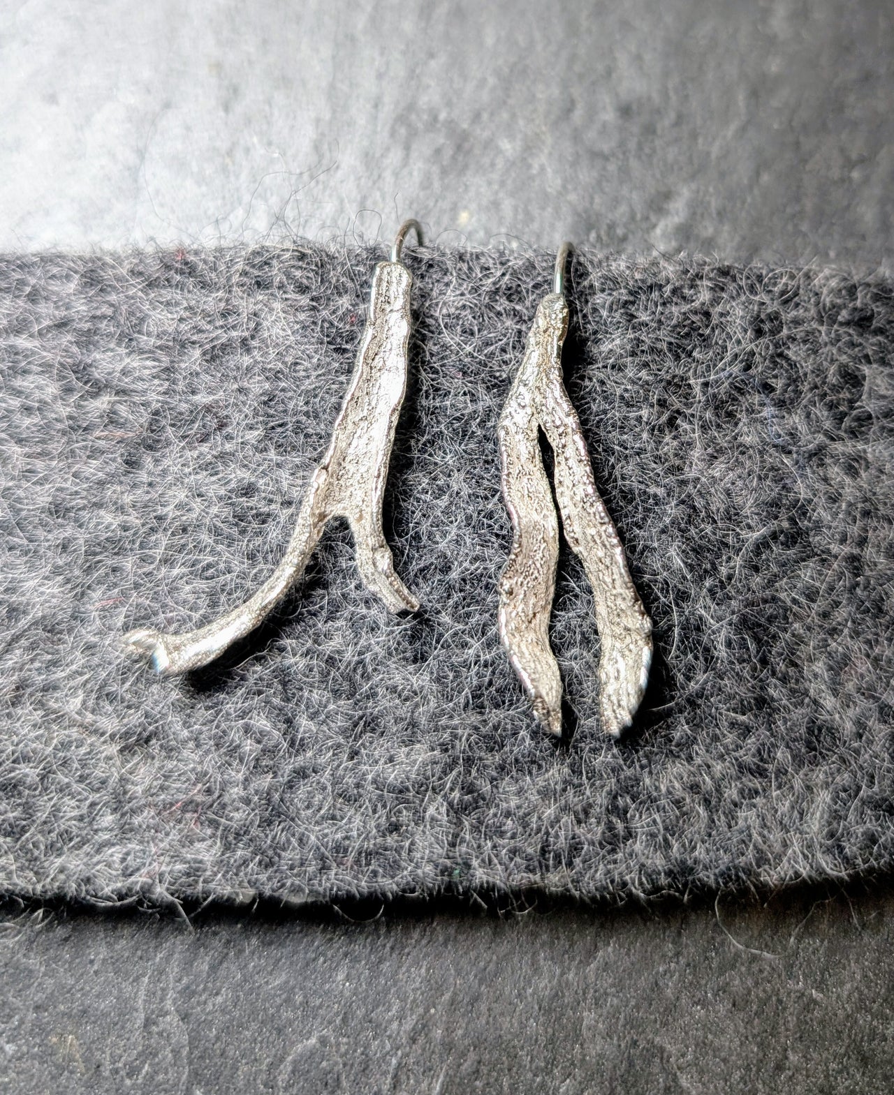 Mismatch Seaweed Hook Earrings