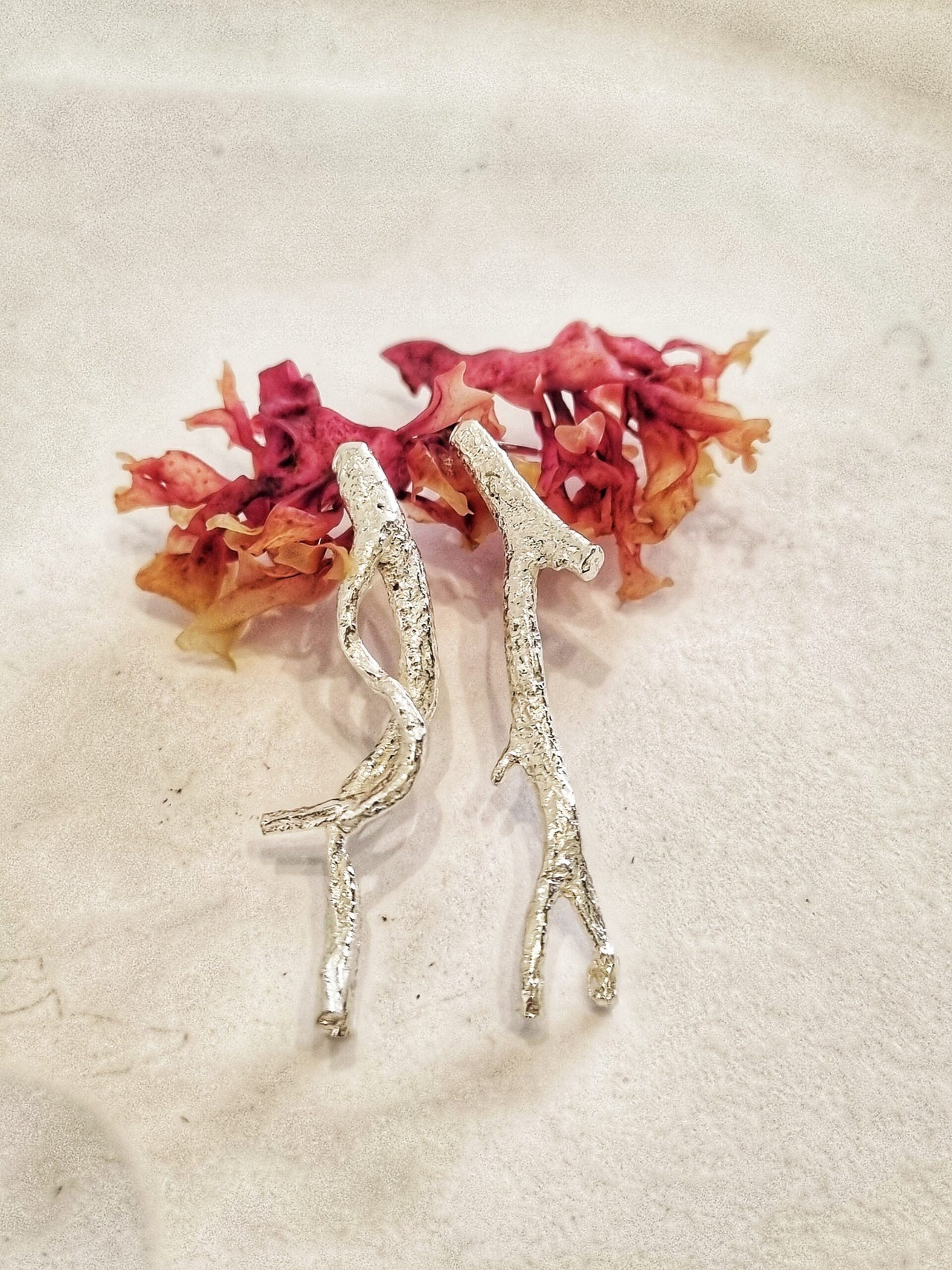 Mismatch Seaweed Earrings