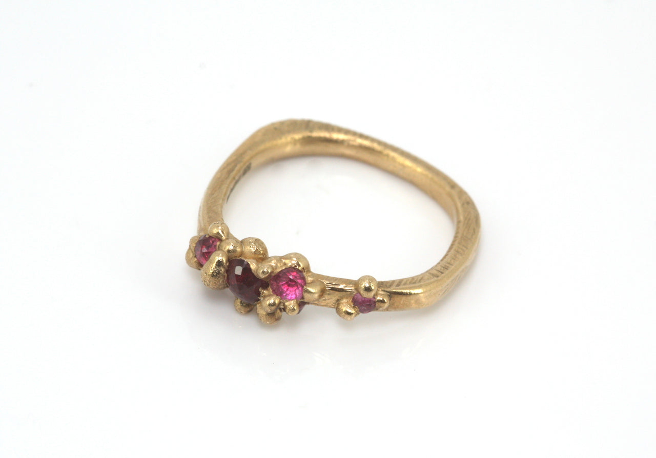 Molecule Ring in Gold and Rubies