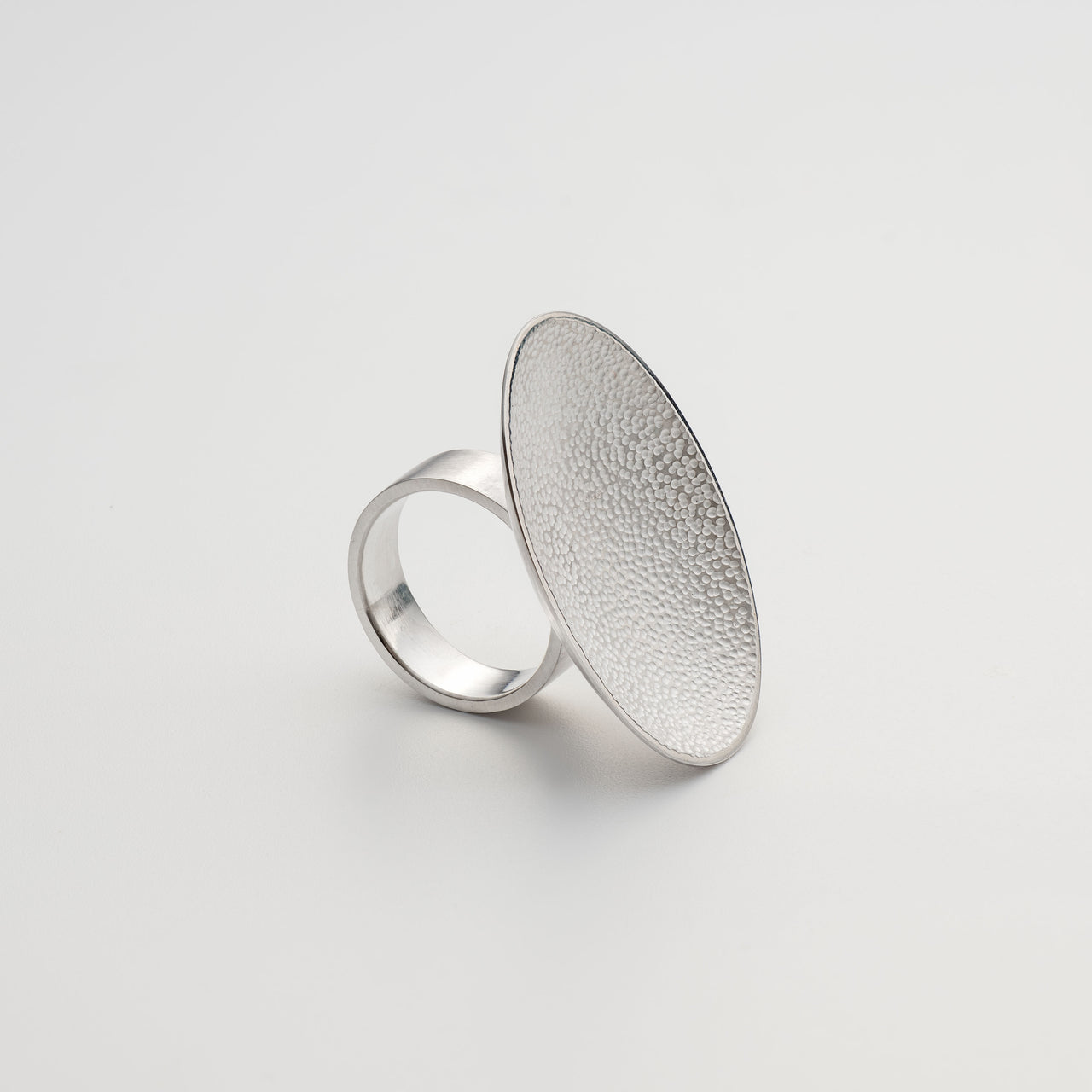 Small Elliptic Ring Landscape Silver