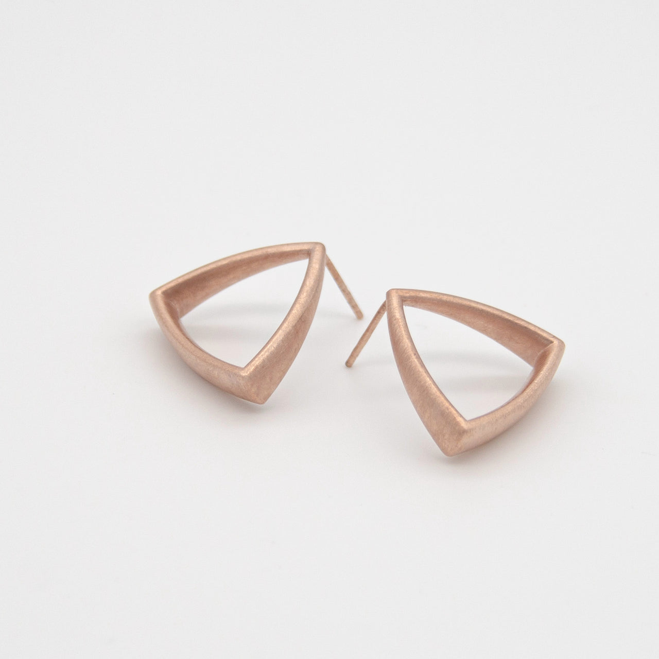 Curved Curves Triangle Earrings Rose Gold
