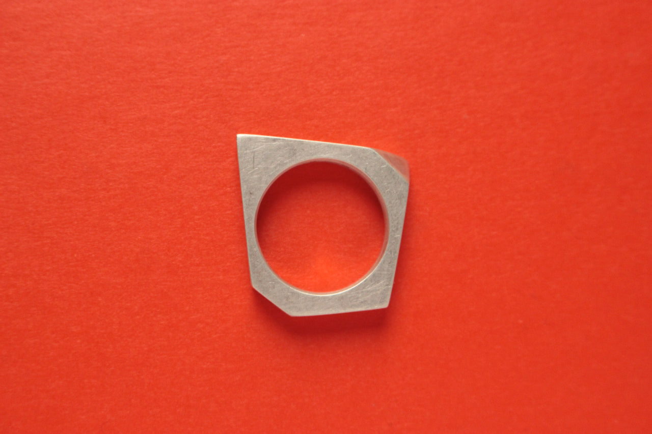 Solid Angles Ring