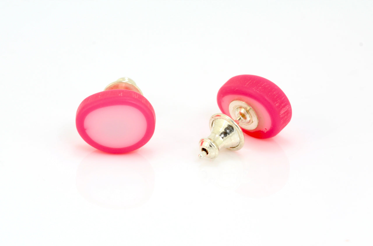 Resin Studs Lilac / Bright Pink