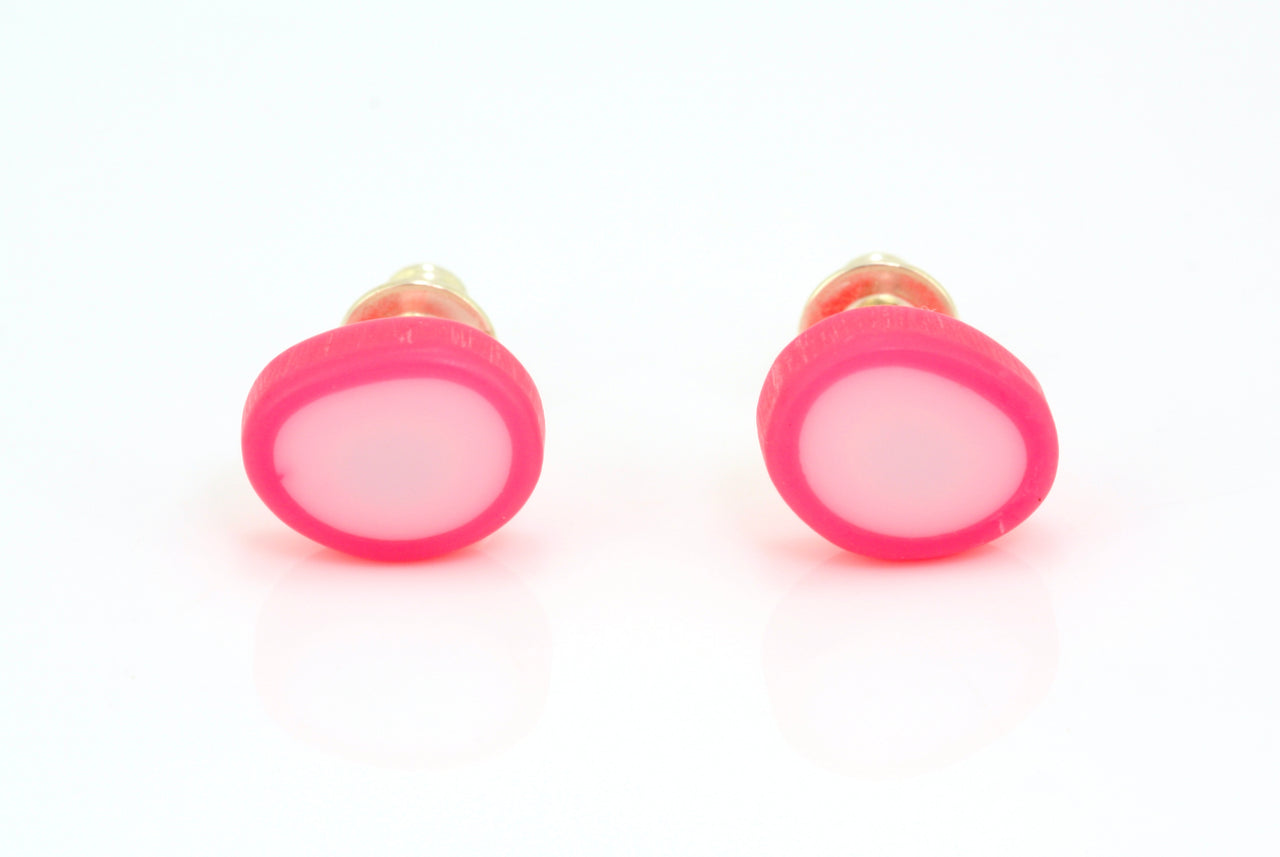 Resin Studs Lilac / Bright Pink