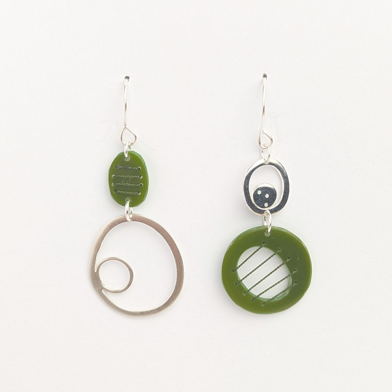 Tiddley Wink Pebble Drop Earrings Green