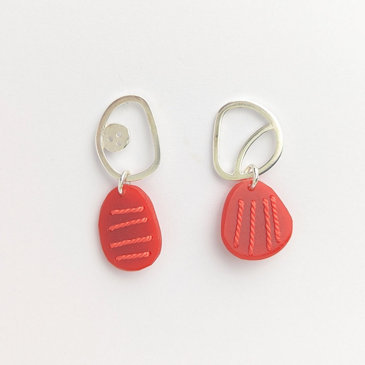 Tiddley Wink Pebble Stud Drop Earrings Red