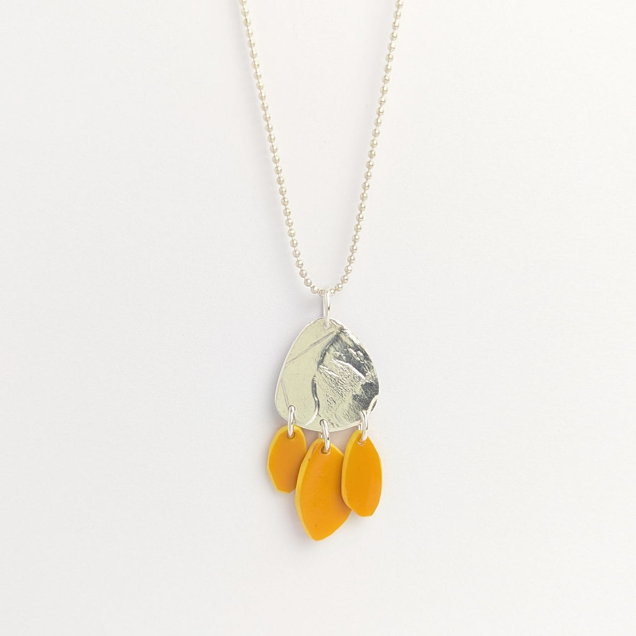 Tiddley Wink Pebble Pendant Yellow