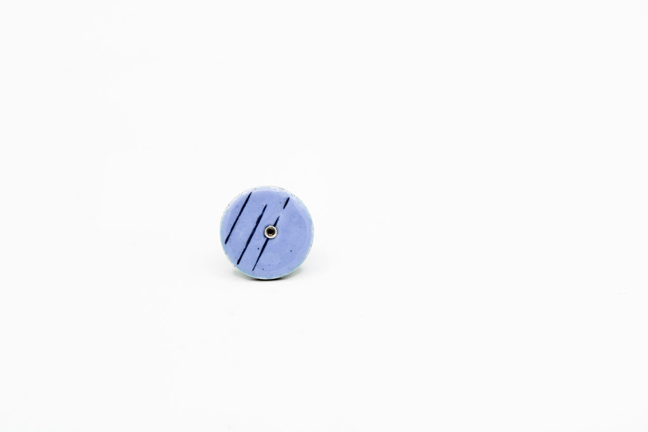 Bloom pin