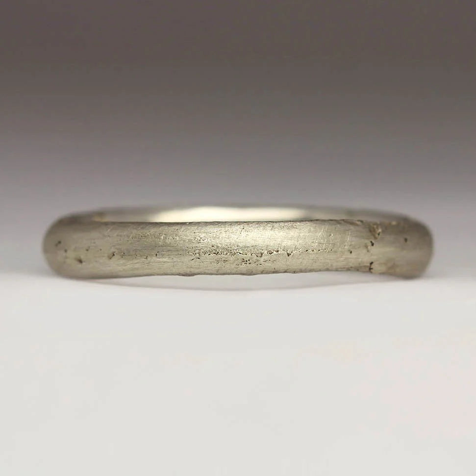 9ct White Gold Sandcast Ring – 3mm