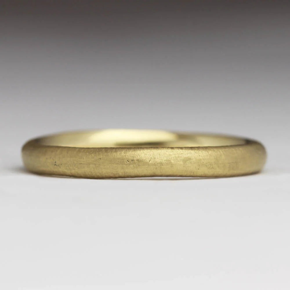 18ct Yellow Gold Sandcast Ring – 2mm