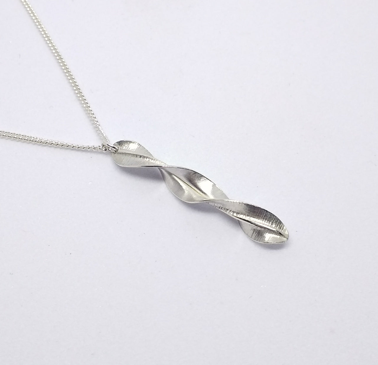 Spring Leaf Medium Pendant