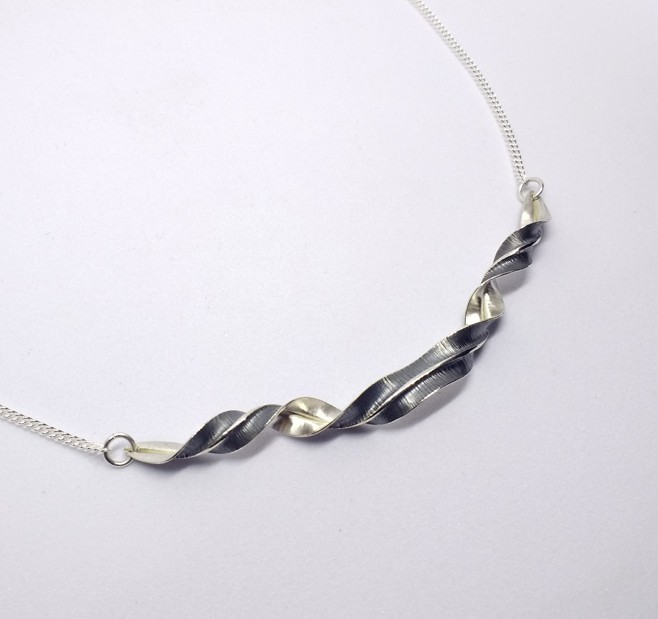 Spring Leaf Ribbon Twist Necklace - Oxidised