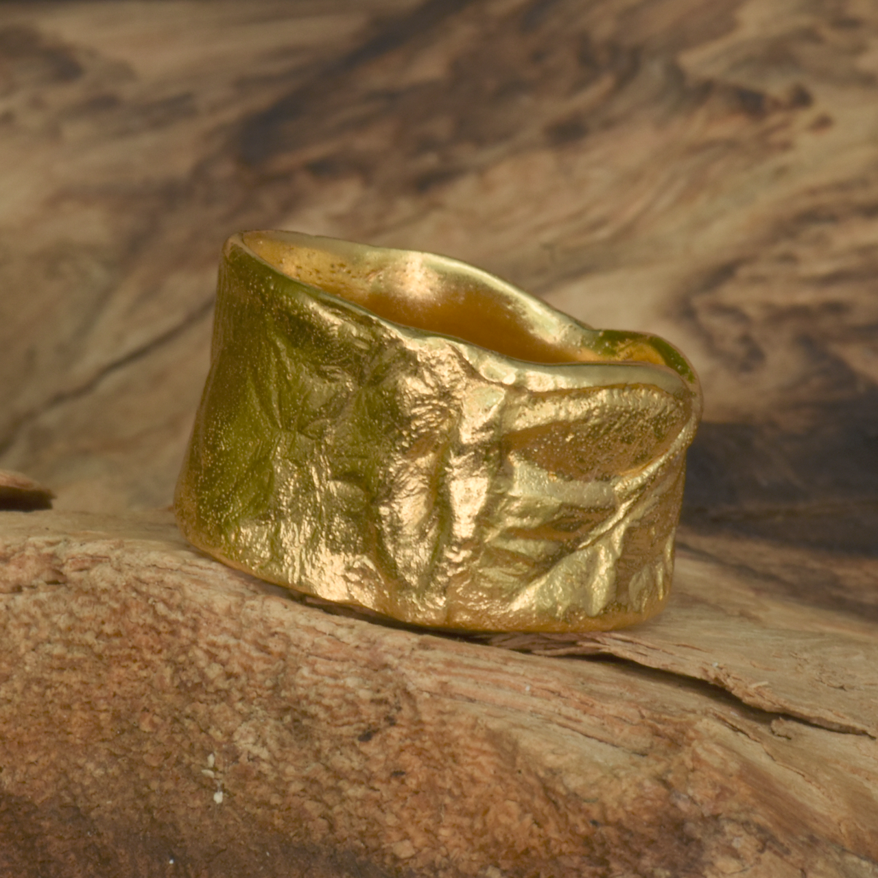 Aura Ring