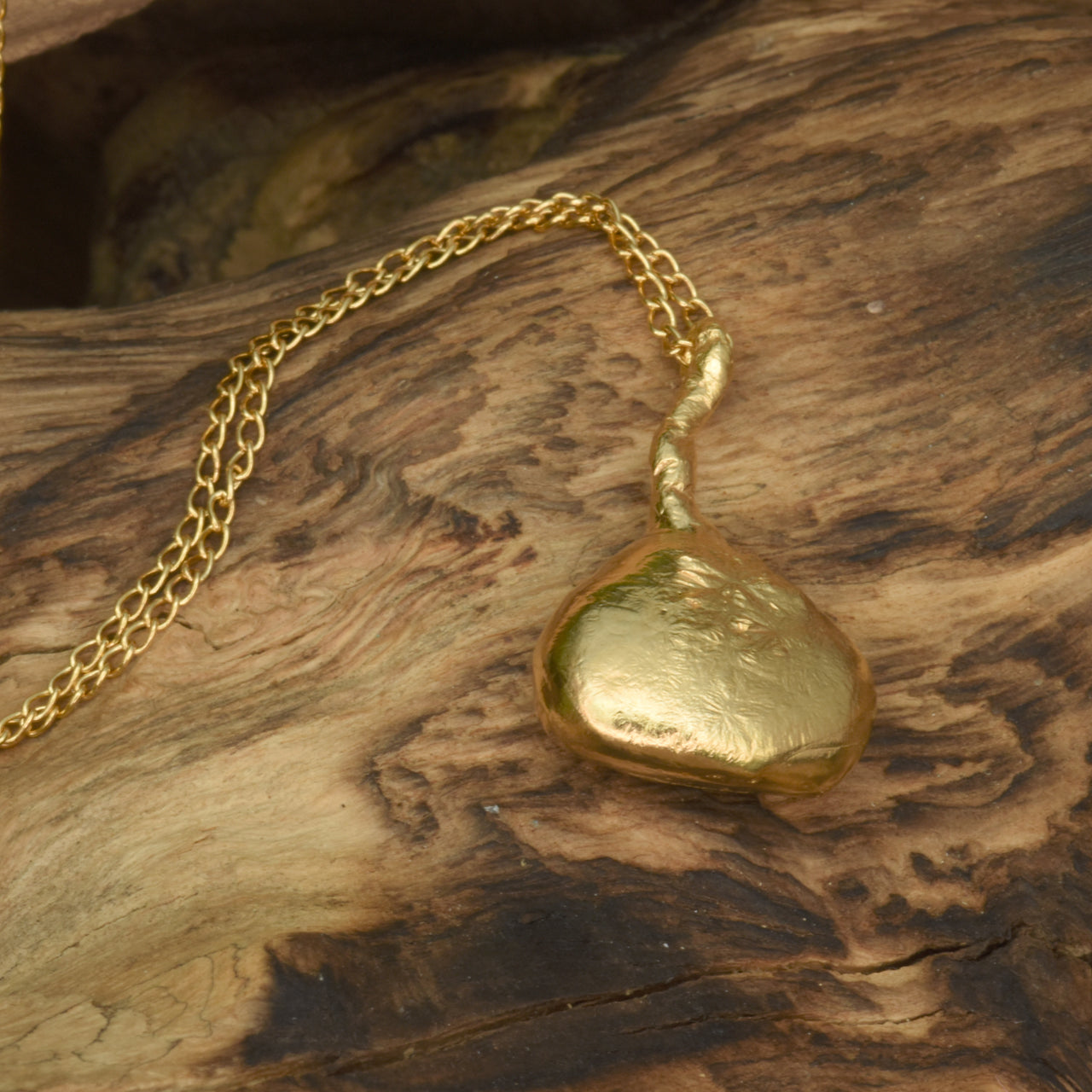 Aura drop asymmetric necklace