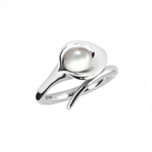 Lily Ring - White Pearl