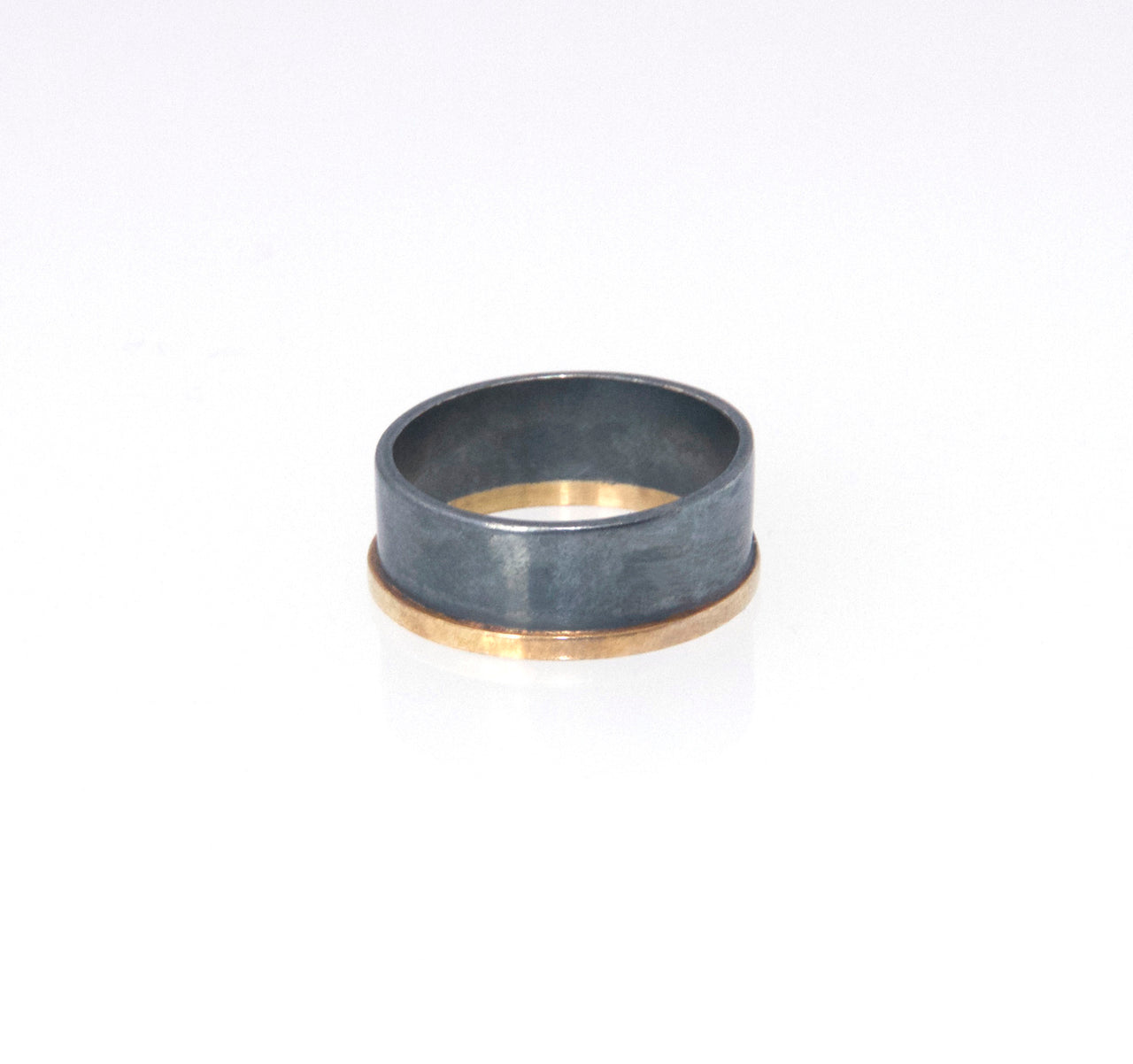 Medium Antumbra Ring